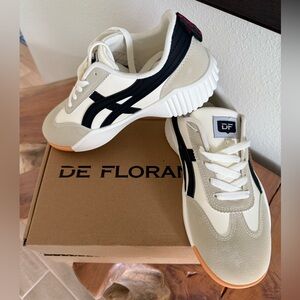 DeFlorance Milan Vintage Sneakers- New!